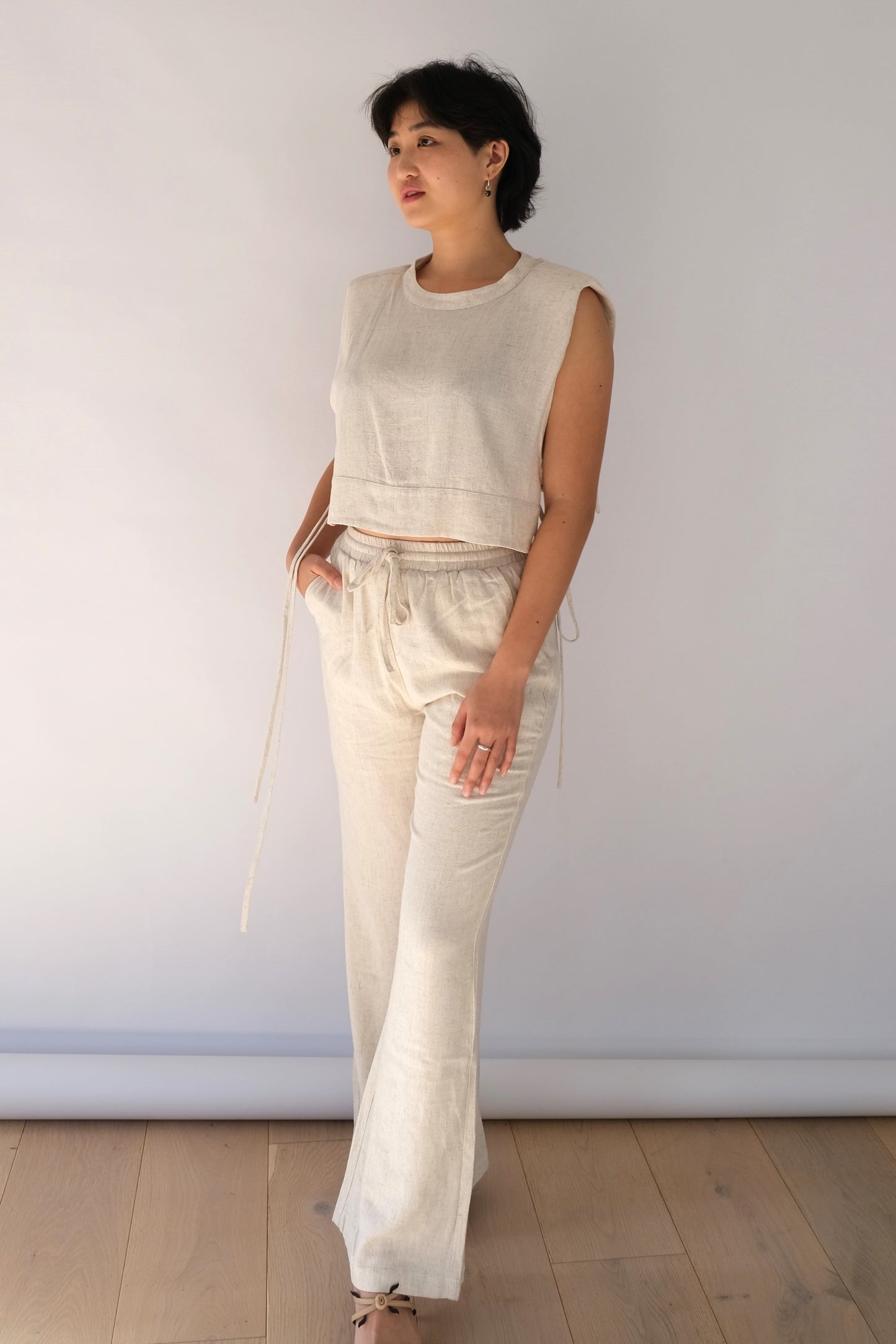 Zuri Linen Blend Drawstring Flare Pants